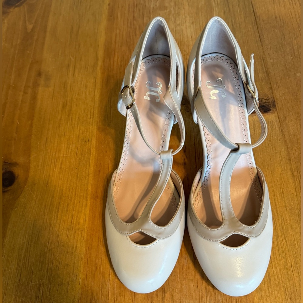 Cute heels! 👠
